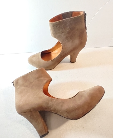 gentle souls Shoes - Gentle Souls Tan Suede Heeled Shoes